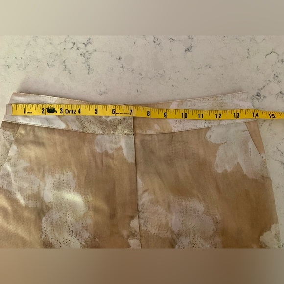 Commense Beige and White Patterned Pants - SZ Small - Picture 7 of 8